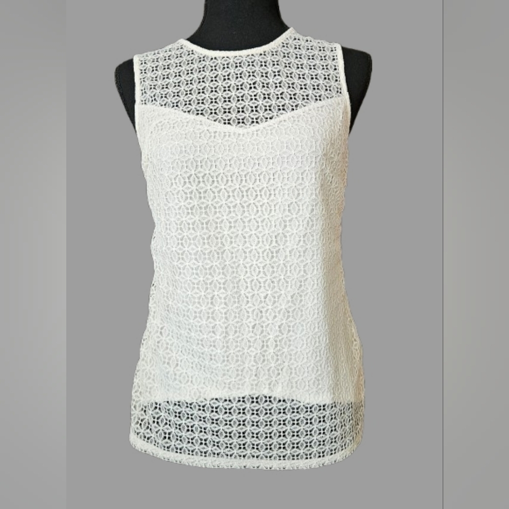 H&M Womens Tank Top Ivory Cream Sleeveless Eyelet Blouse-Size SMALL